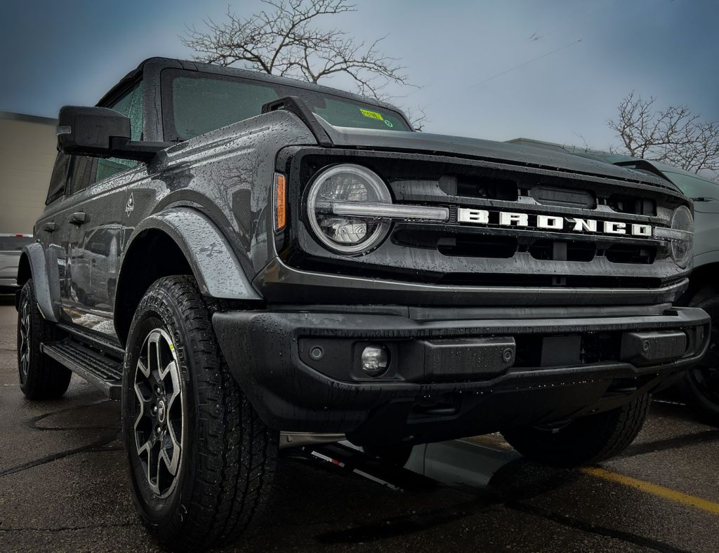 2022 Ford Bronco outside Bill Brown Ford in Livonia, MI